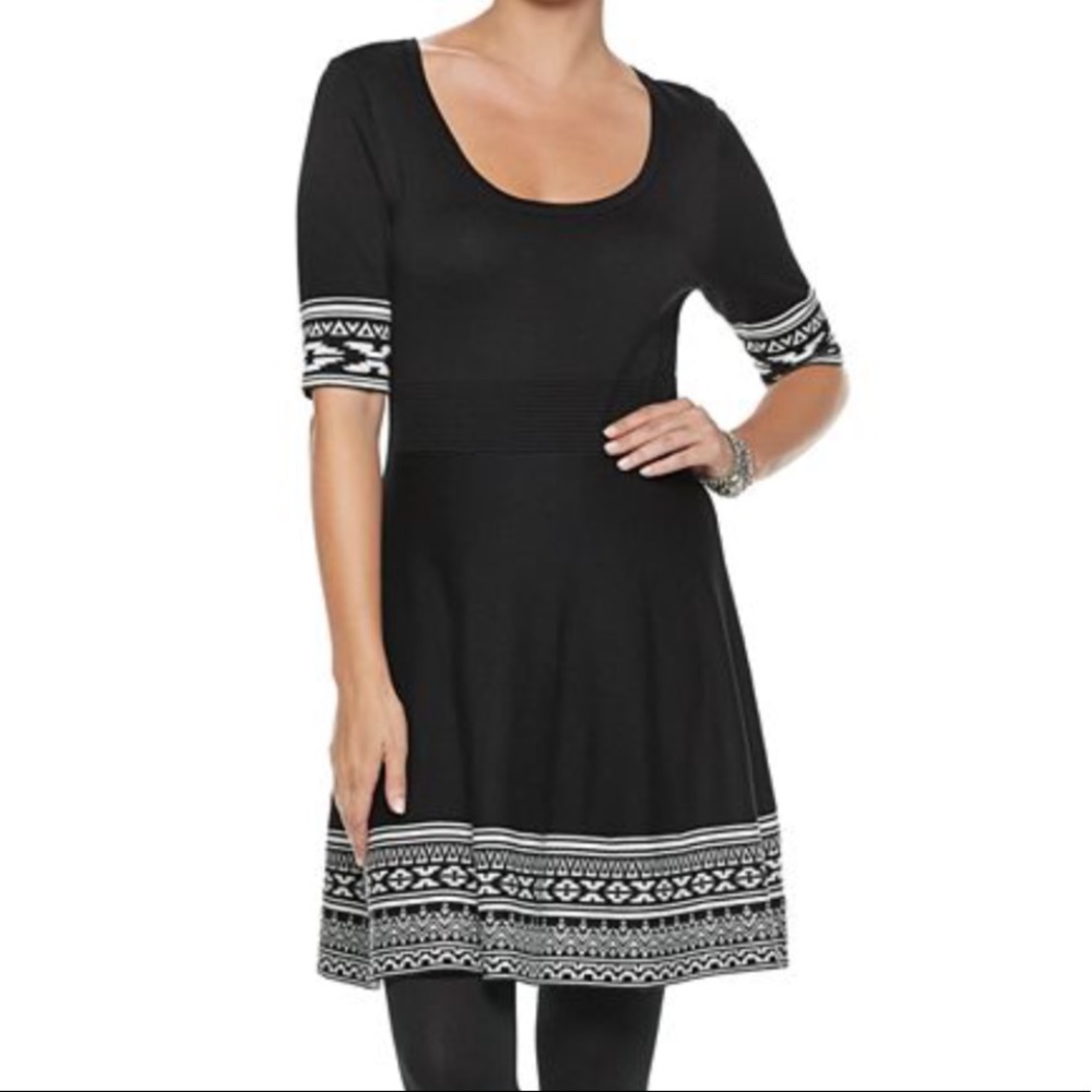 Nina Leonard Aztec Print TrimFit & Flare Scoopneck Black Sweater Dress Sz Medium